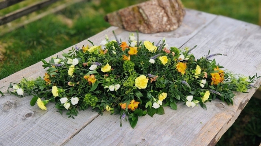 Traditional Casket Sprays